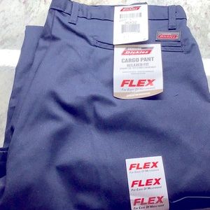 Authentic Dickies 36x32 cargo pants relaxed fit 😊
